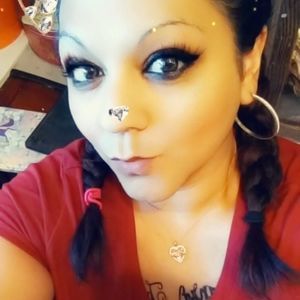 Meet your Posher, Raquel